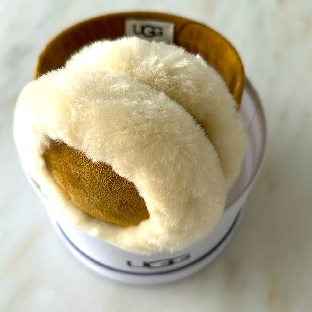 Tags on never worn Uggs Chestnut earmuffs